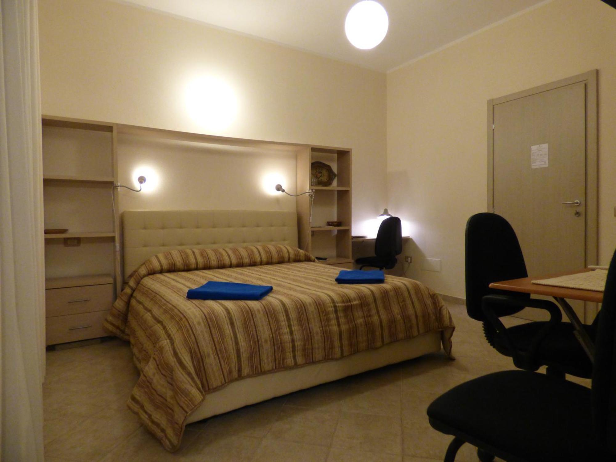 Hotel Anania Cagliari Zimmer foto