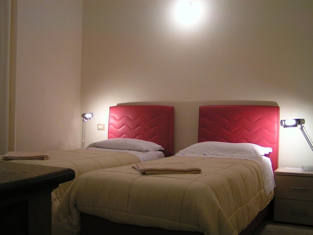 Hotel Anania Cagliari Zimmer foto